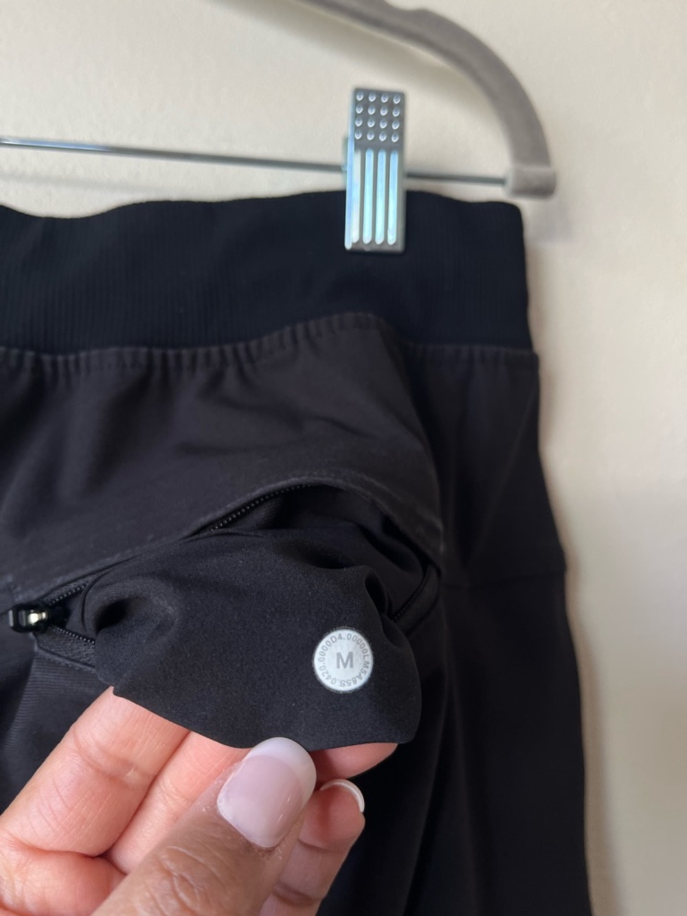 Lululemon ABC Jogger 30"
Black - Picture 9 of 13